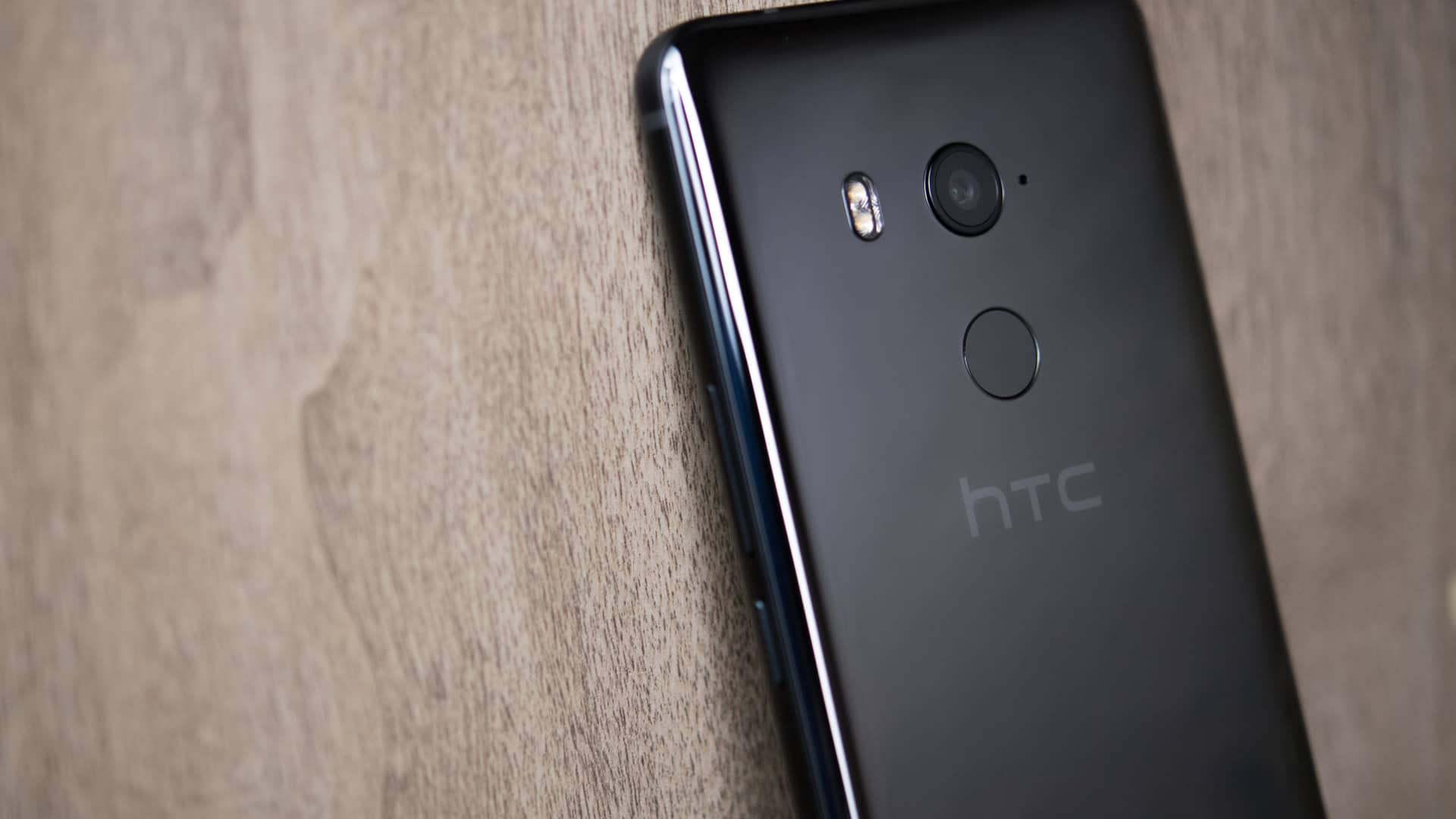 ¿Qué pasa con los celulares HTC en la industria mexicana?