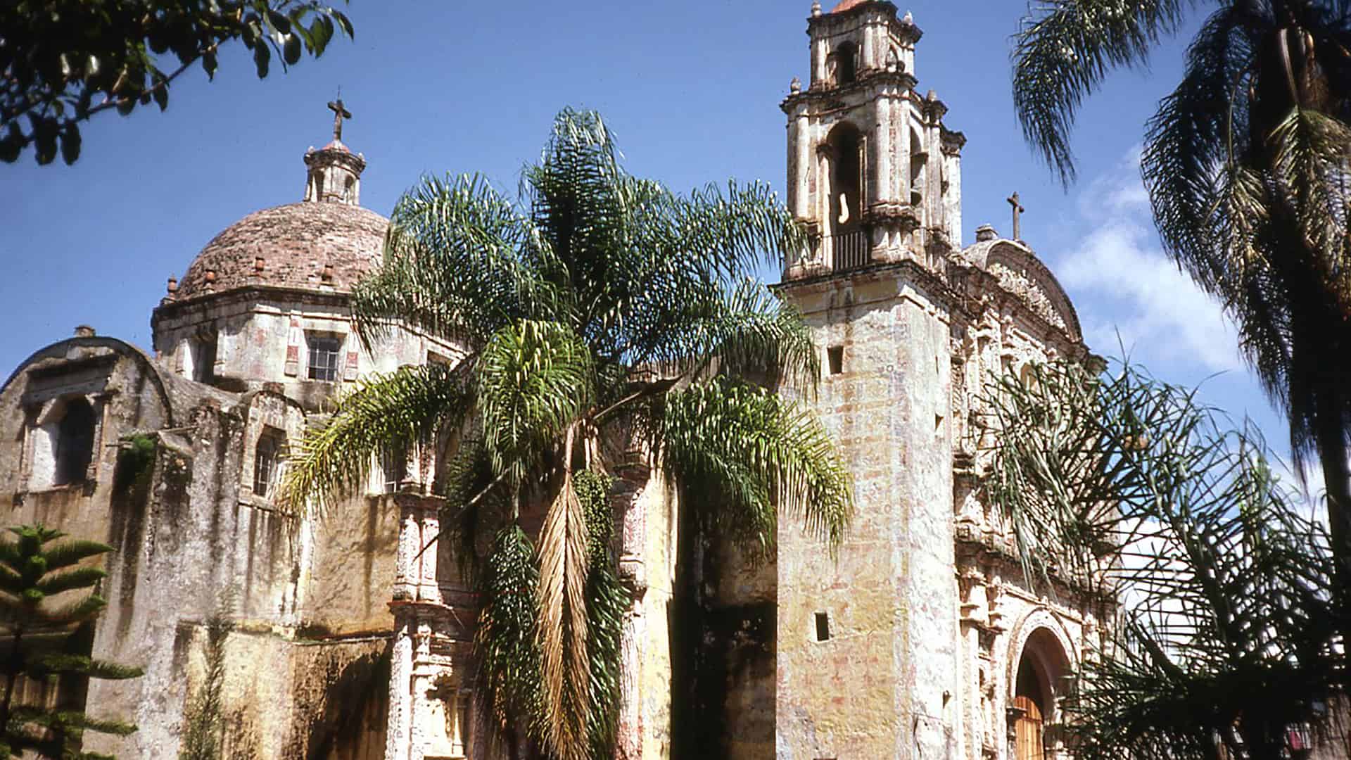 Catedral de Cuernavaca localidad en la cual se pueden contratar servicios de internet