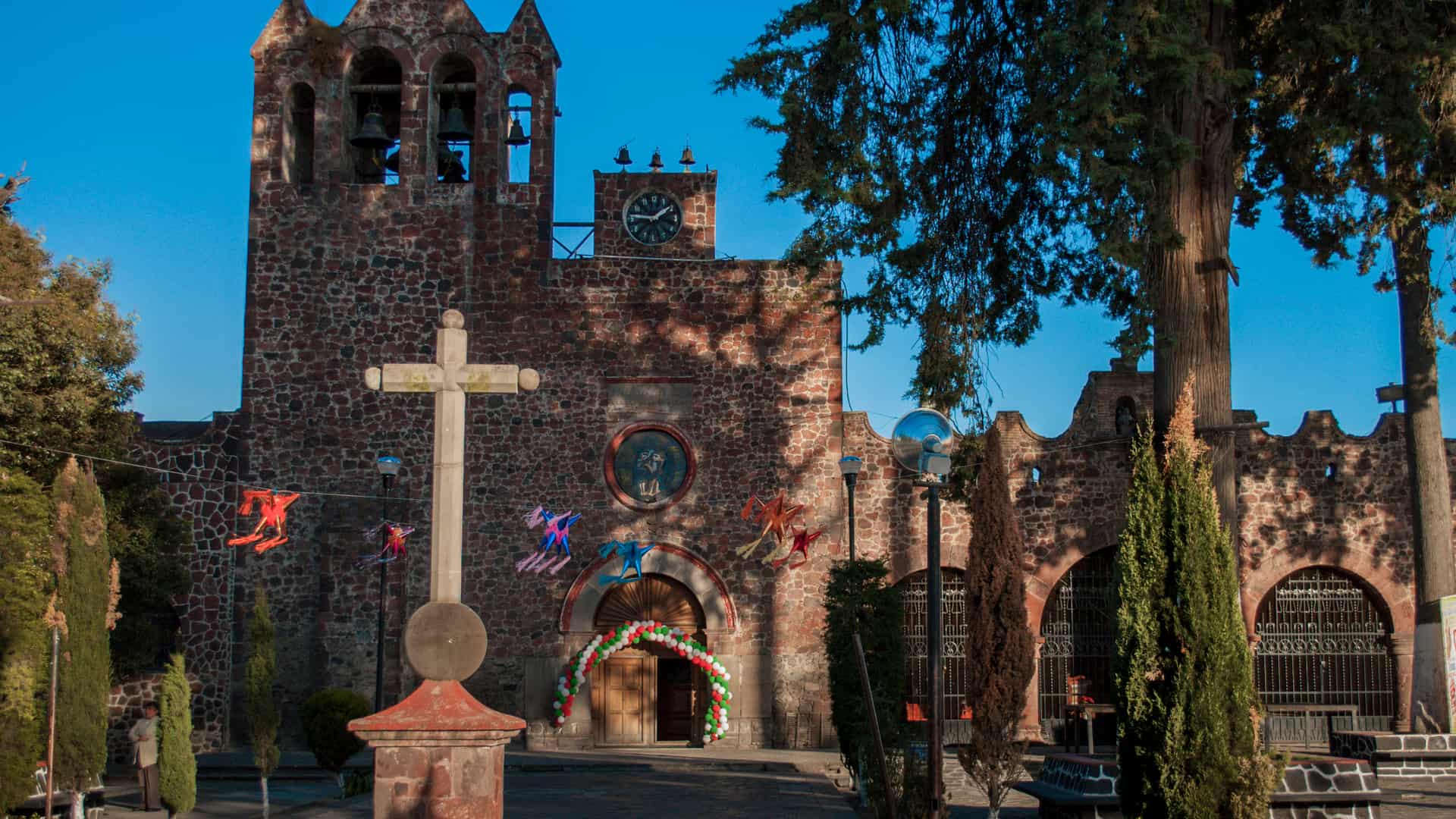 iglesia de san mateo en toluca mexico que es una localidad que dispone de sucursal de telmex